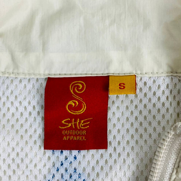 SHE Outdoor Apparel Windbreaker PRO - Picture 3 of 13